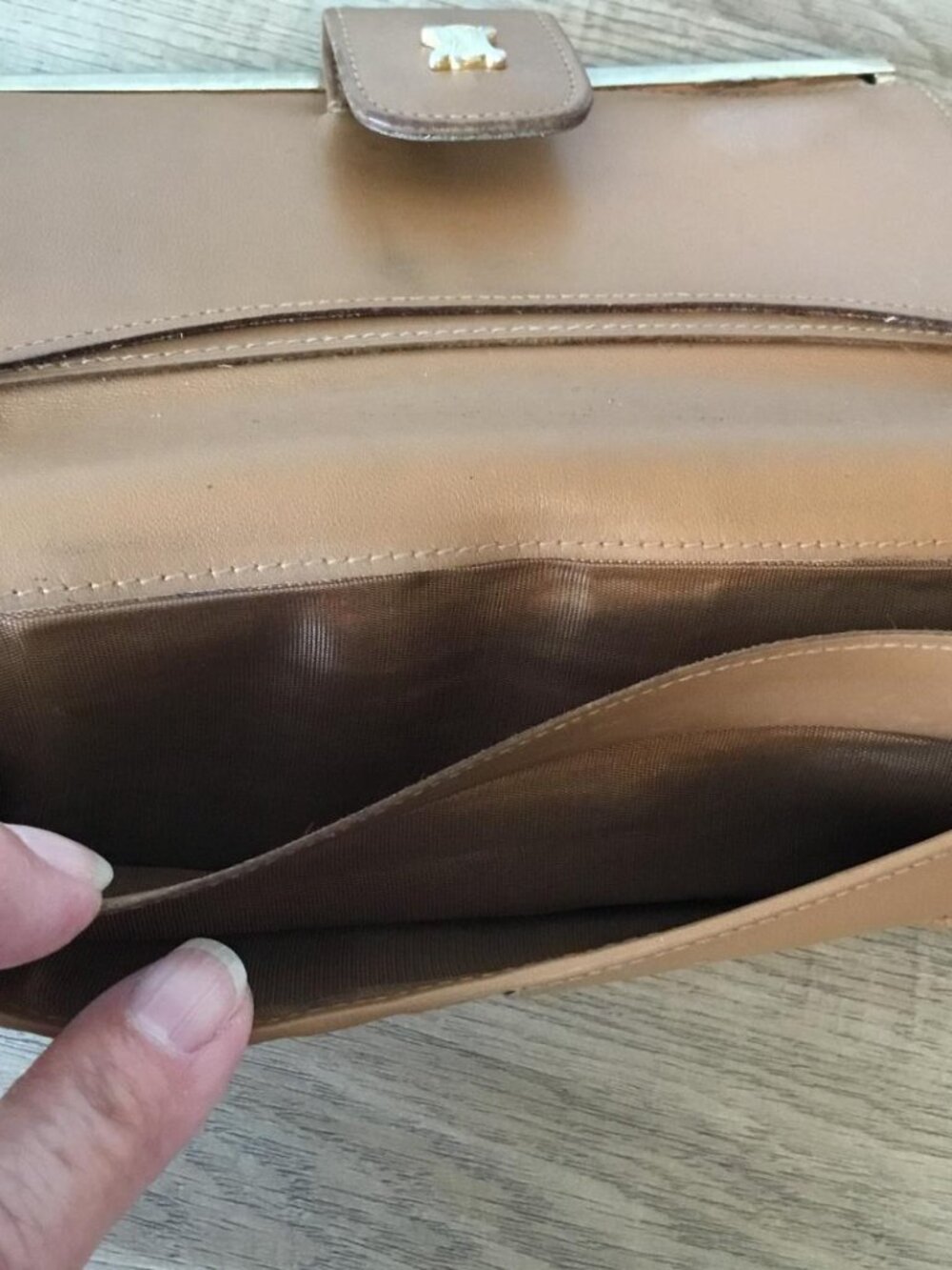 Vintage Celine BiFold Long Wallet in Tan & Beige with Macadam Clasp & Kiss lock - Picture 11 of 12